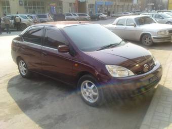 2002 Toyota Prius Pictures
