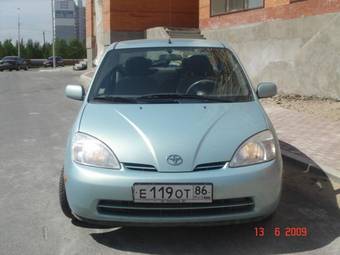 2002 Toyota Prius Photos