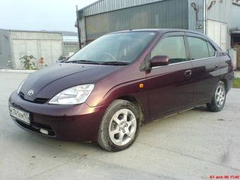 2002 Toyota Prius Pictures