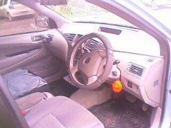 2002 Toyota Prius Photos