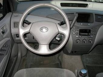 2002 Toyota Prius Images