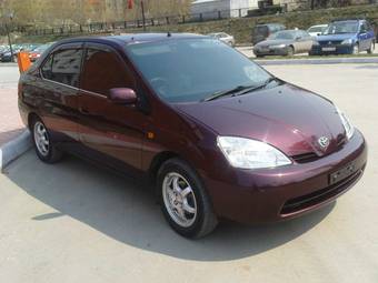2002 Toyota Prius Photos