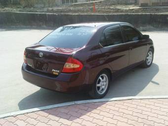 2002 Toyota Prius Pictures