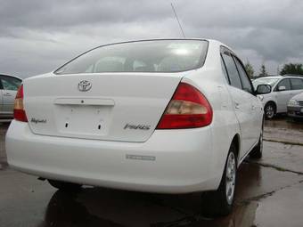 2002 Toyota Prius Pictures