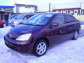 2003 Toyota Prius Photos