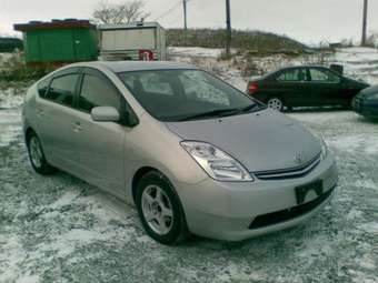 2003 Toyota Prius Photos