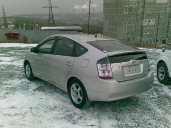2003 Toyota Prius Pictures