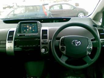 2003 Toyota Prius Photos