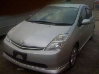 2003 Toyota Prius Images