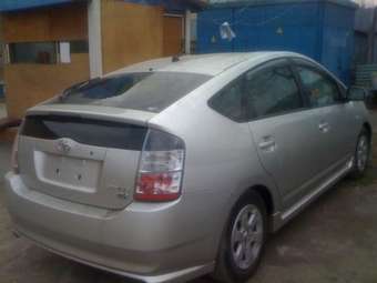 2003 Toyota Prius Pictures