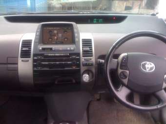 2003 Toyota Prius Pics