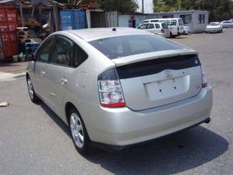 2003 Toyota Prius Pictures