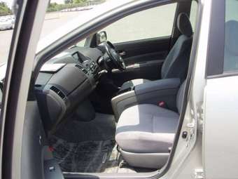 2003 Toyota Prius Photos