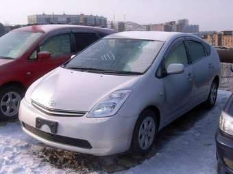 2003 Toyota Prius Pictures