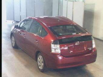 2003 Toyota Prius Pictures