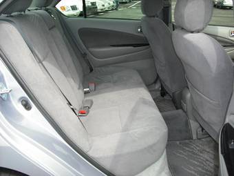 2003 Toyota Prius Images