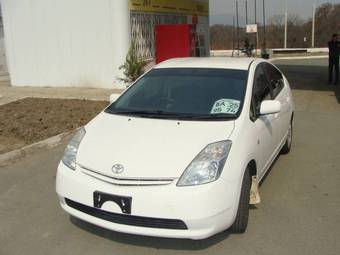 2003 Toyota Prius Pictures