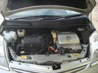 2003 Toyota Prius Photos