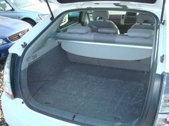 2003 Toyota Prius Images
