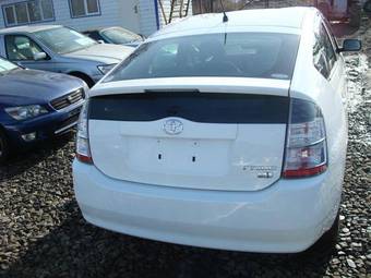 2003 Toyota Prius Pictures