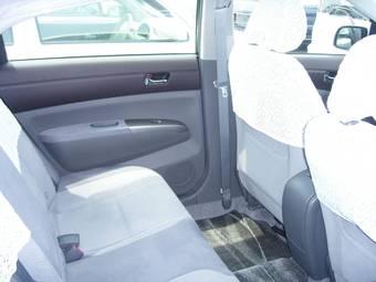 2003 Toyota Prius Photos