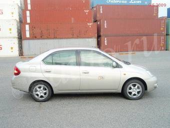 2003 Toyota Prius Pictures