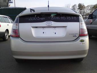 2003 Toyota Prius Pictures