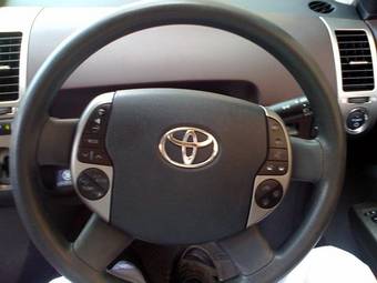 2003 Toyota Prius Pictures