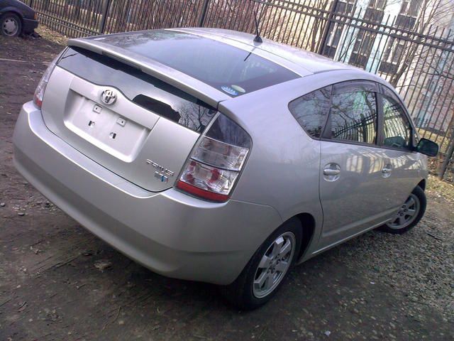2004 Toyota Prius