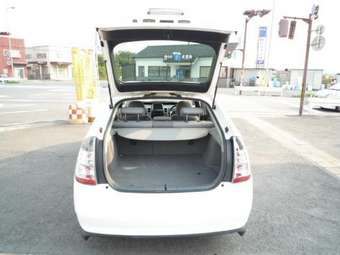 2004 Toyota Prius Pictures