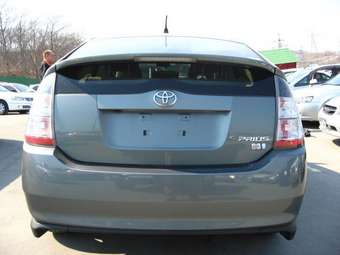 2004 Toyota Prius Pictures