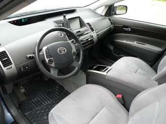 2004 Toyota Prius Photos