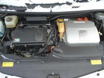 2004 Toyota Prius Photos