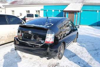 2004 Toyota Prius Pics