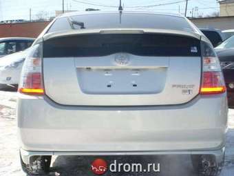 2004 Toyota Prius Photos