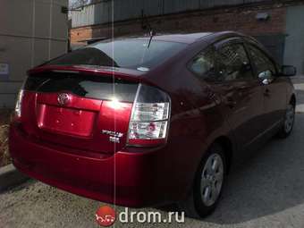 2004 Toyota Prius Photos