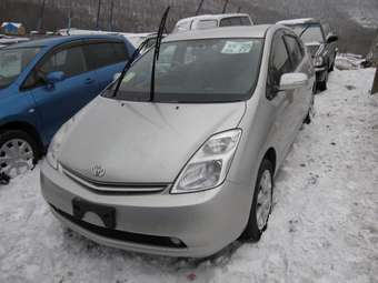 2004 Toyota Prius Photos