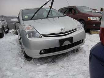 2004 Toyota Prius Photos