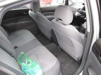 2004 Toyota Prius Pictures