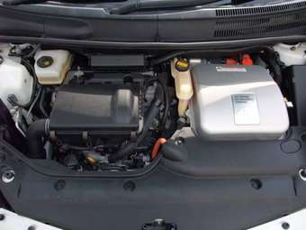 2004 Toyota Prius Pictures