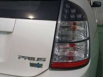 2004 Toyota Prius Wallpapers