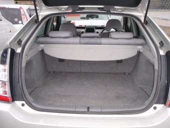 2004 Toyota Prius Pictures