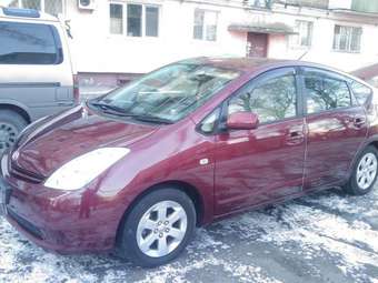2004 Toyota Prius Pictures