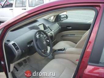 2004 Toyota Prius Photos