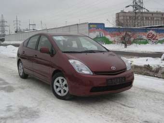 2004 Toyota Prius Photos