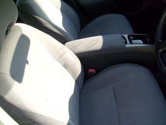 2004 Toyota Prius Pics