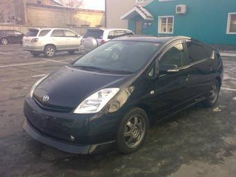 2004 Toyota Prius Pictures