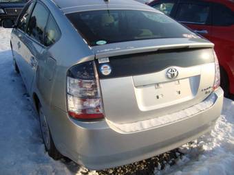 2004 Toyota Prius Pics