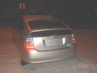 2004 Toyota Prius Photos