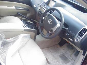 2004 Toyota Prius Photos